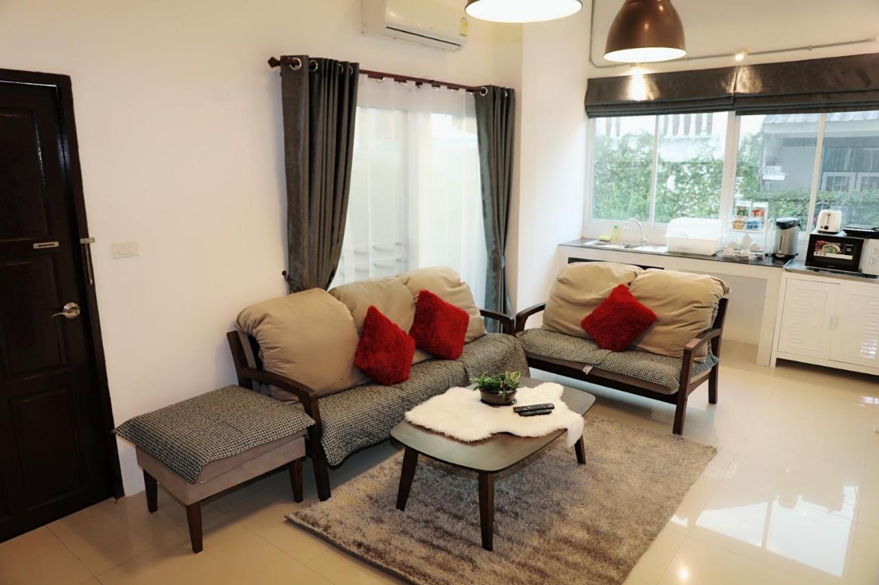 Close Maya Nimman 5Bedroom Villa チエンマイ エクステリア 写真